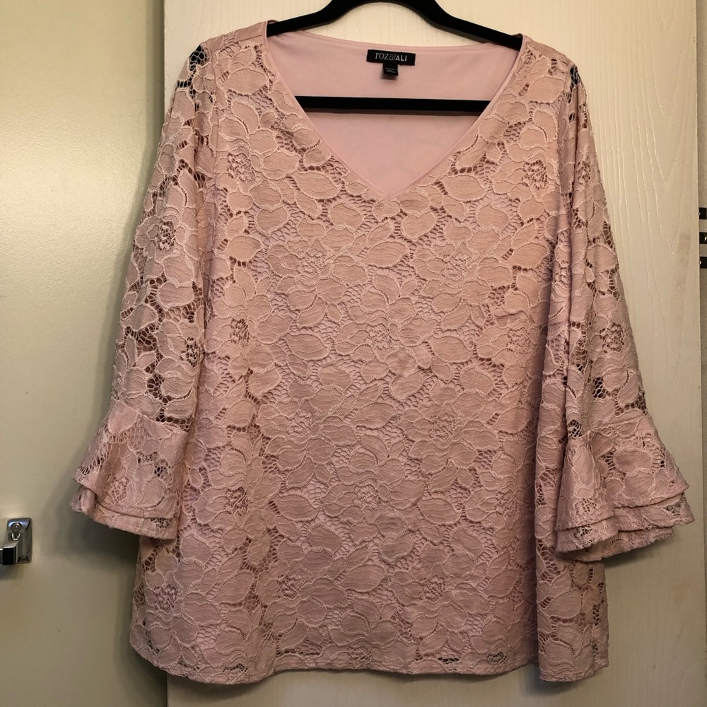 Roz & Ali Blush Pink Lace V-Neck Bell Sleeve Blouse Size 2X
